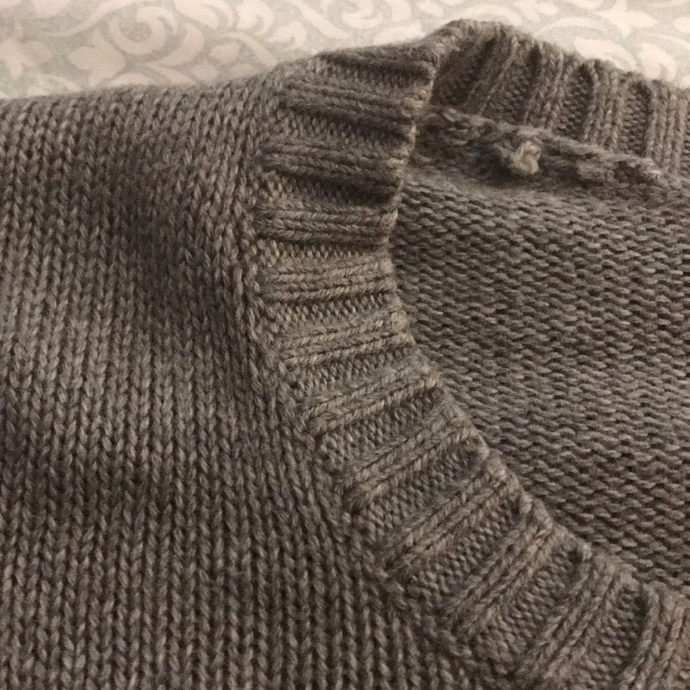 Sweater - Picture 3 of 5